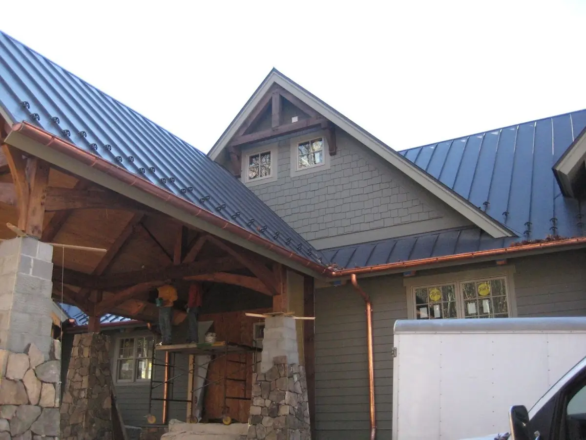 Craftsman Roofing team delivering quality roofing work in Triana